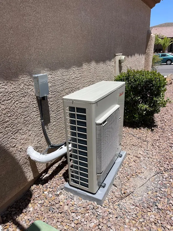 Residential air conditioning condenser unit in Gaines